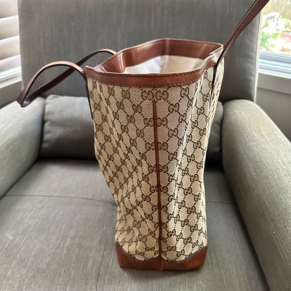 Gucci Tote - Picture 2 of 3